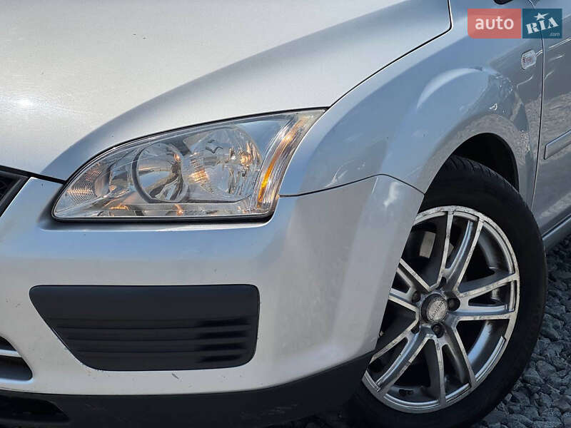 Хэтчбек Ford Focus 2007 в Стрые