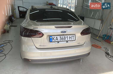 Седан Ford Focus 2017 в Киеве