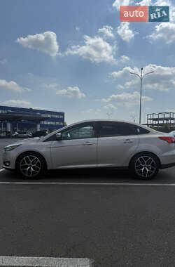 Седан Ford Focus 2017 в 
