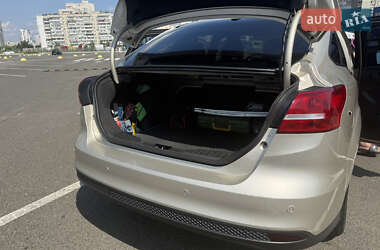 Седан Ford Focus 2017 в Киеве