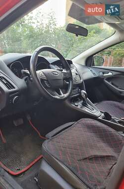 Хэтчбек Ford Focus 2016 в 