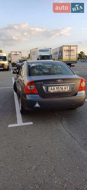 Седан Ford Focus 2005 в Киеве