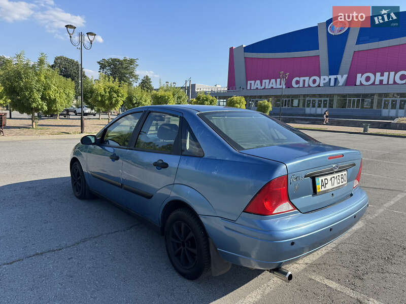 Седан Ford Focus 2000 в Запорожье