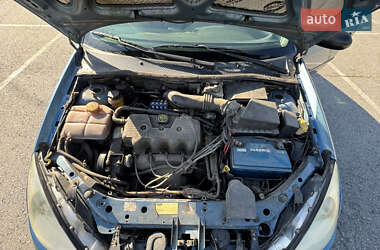 Седан Ford Focus 2000 в 