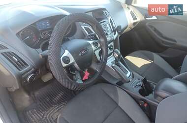 Седан Ford Focus 2014 в 