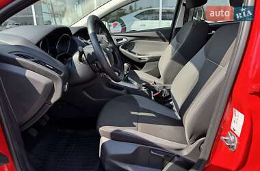 Хэтчбек Ford Focus 2013 в 