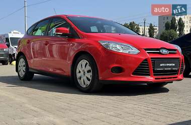 Хэтчбек Ford Focus 2013 в 