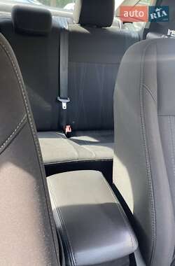 Седан Ford Focus 2015 в 