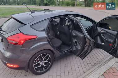Хэтчбек Ford Focus 2017 в 