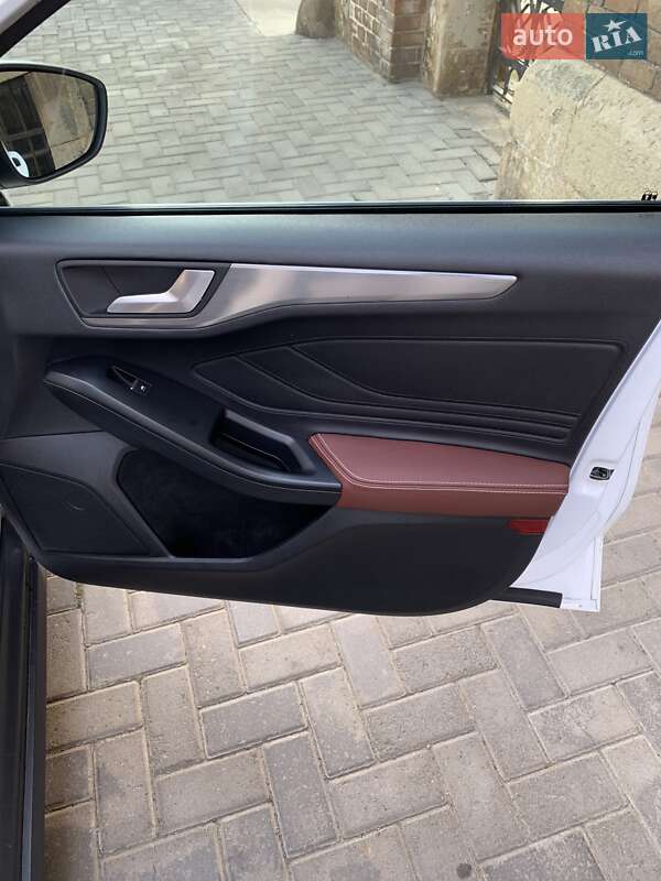 Универсал Ford Focus 2018 в Черновцах фото 17 Универсал Ford Focus 2018 в Черновцах