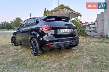 Хэтчбек Ford Focus 2017 в 