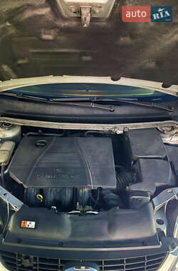Хэтчбек Ford Focus 2010 в 