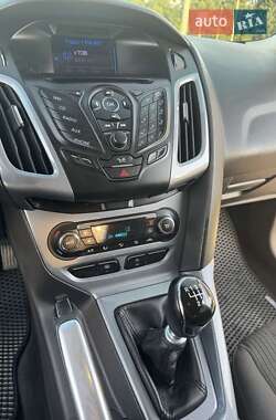 Универсал Ford Focus 2011 в 