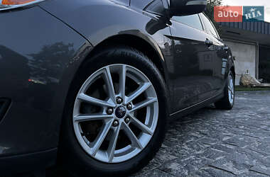 Седан Ford Focus 2015 в 