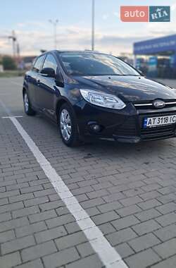 Хэтчбек Ford Focus 2014 в 