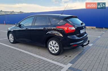 Хэтчбек Ford Focus 2014 в 