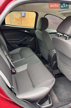Седан Ford Focus 2013 в 