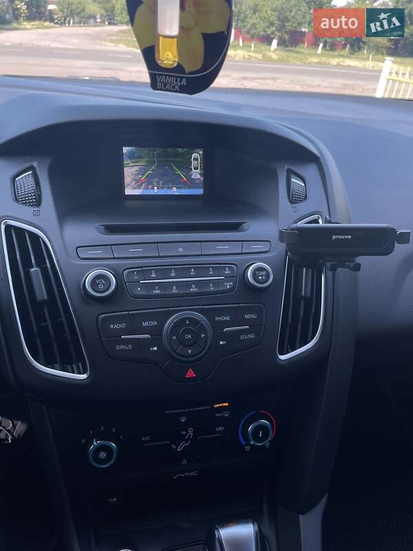 Седан Ford Focus 2016 в Бершади фото 10 Седан Ford Focus 2016 в Бершади