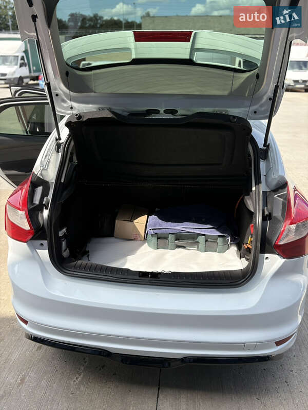 Хэтчбек Ford Focus 2013 в Броварах