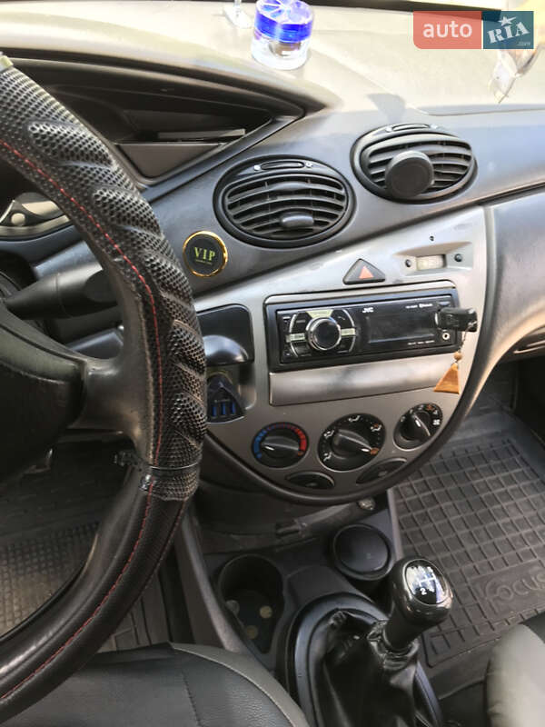 Седан Ford Focus 2003 в Калите