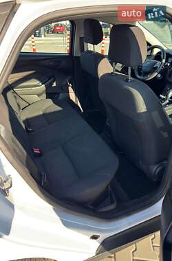 Седан Ford Focus 2016 в 