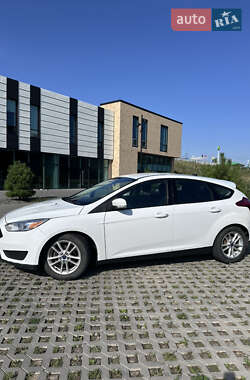 Хэтчбек Ford Focus 2015 в 