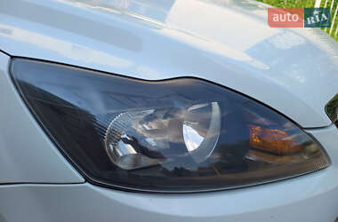 Универсал Ford Focus 2010 в 
