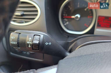 Универсал Ford Focus 2010 в 