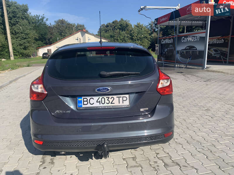 Хэтчбек Ford Focus 2013 в Стрые