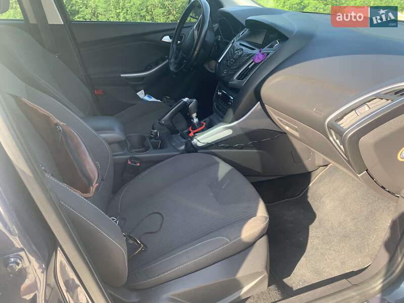 Хэтчбек Ford Focus 2013 в Стрые