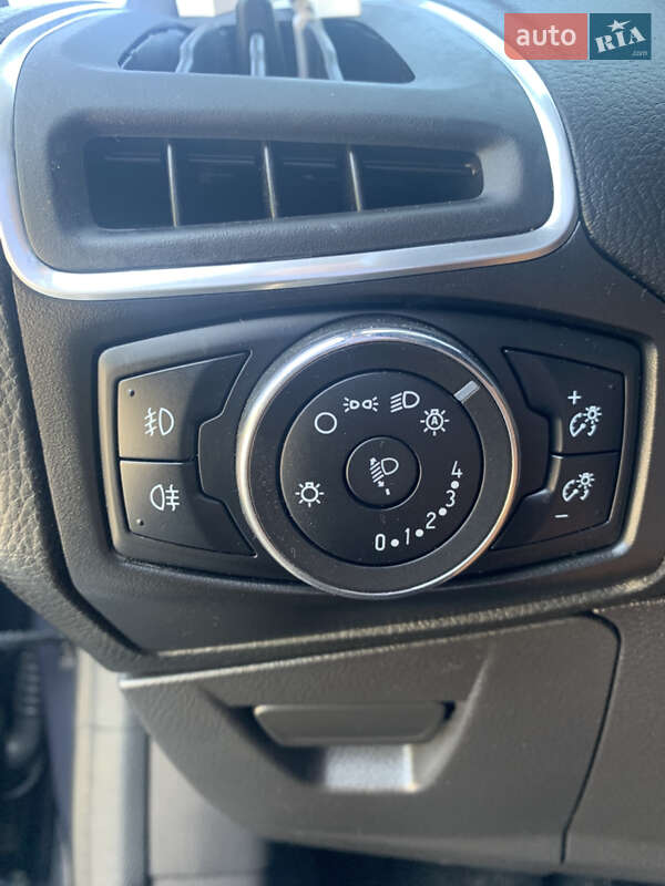 Хэтчбек Ford Focus 2013 в Стрые