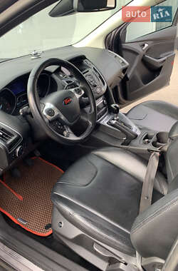 Универсал Ford Focus 2012 в 