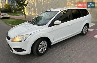 Универсал Ford Focus 2010 в 