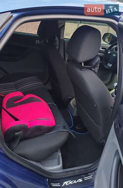 Хэтчбек Ford Focus 2008 в 