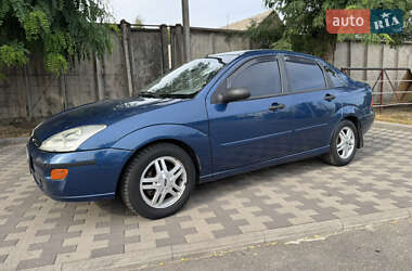 Седан Ford Focus 2000 в 