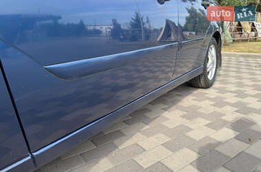 Седан Ford Focus 2000 в 