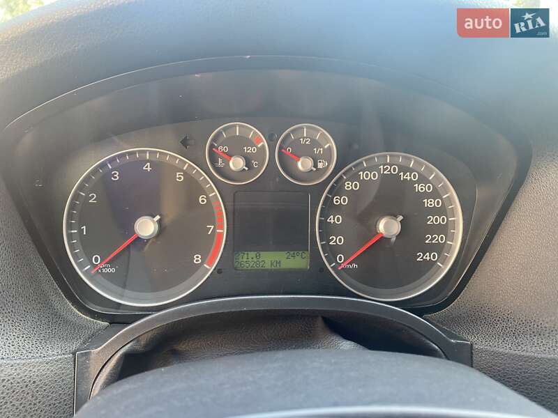 Хэтчбек Ford Focus 2007 в Каменец-Подольском