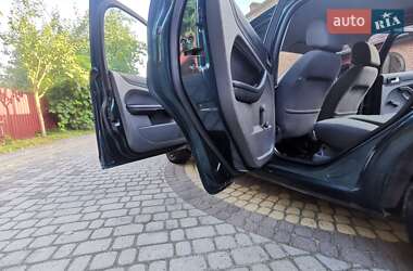 Хэтчбек Ford Focus 2007 в 