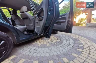 Хэтчбек Ford Focus 2007 в 