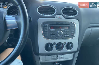 Универсал Ford Focus 2010 в 