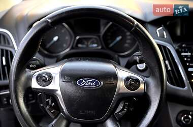 Универсал Ford Focus 2012 в 