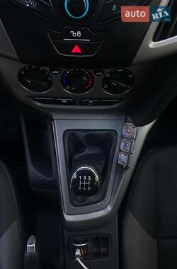 Хэтчбек Ford Focus 2013 в 