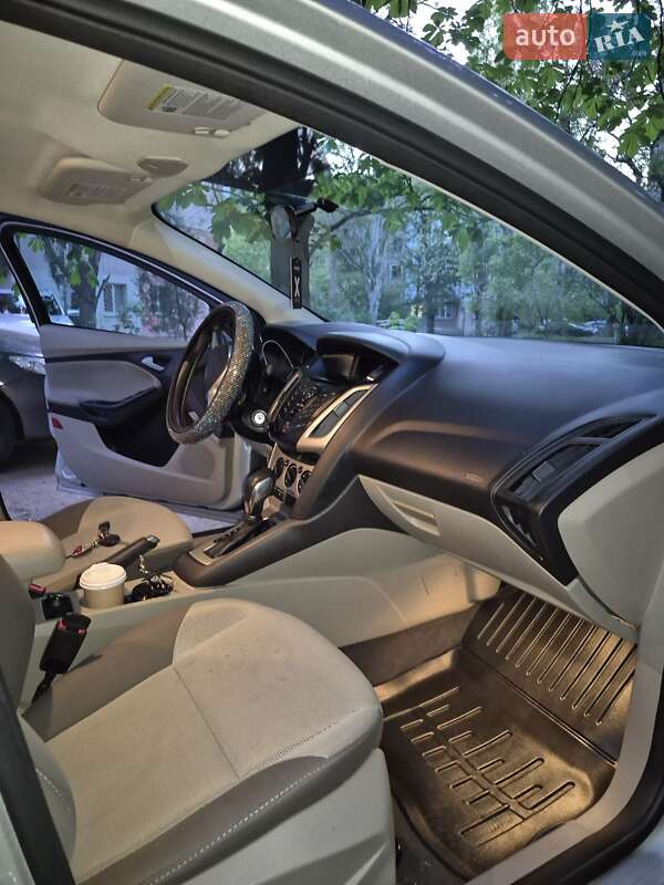 Седан Ford Focus 2014 в Николаеве фото 8 Седан Ford Focus 2014 в Николаеве