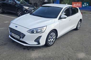 Хэтчбек Ford Focus 2019 в 