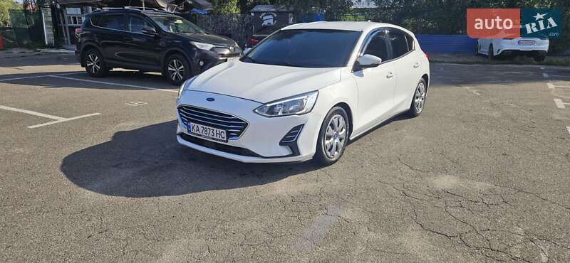 Хэтчбек Ford Focus 2019 в Софиевской Борщаговке