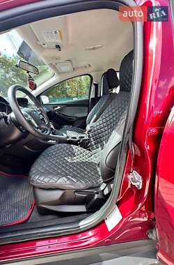Седан Ford Focus 2012 в 