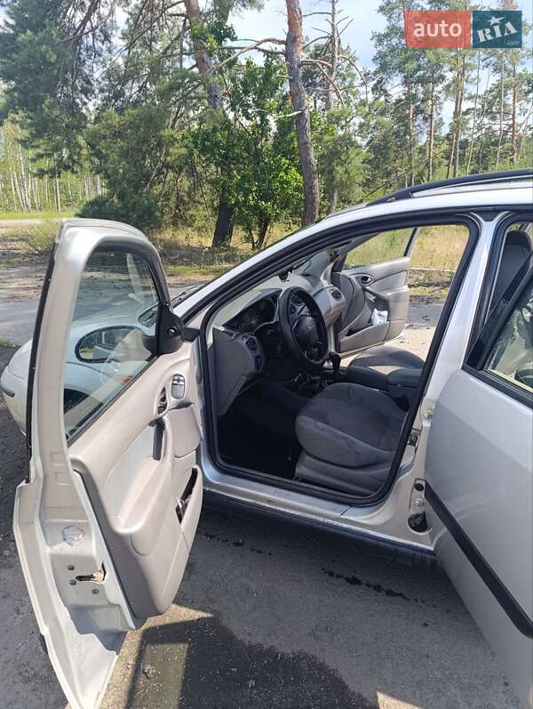 Універсал Ford Focus 2002 в Чернігові