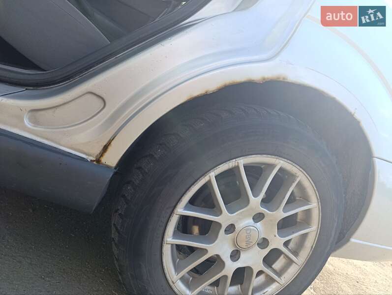 Універсал Ford Focus 2002 в Чернігові