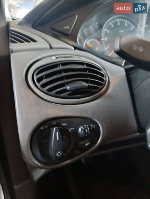 Універсал Ford Focus 2002 в Чернігові