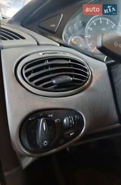 Универсал Ford Focus 2002 в 